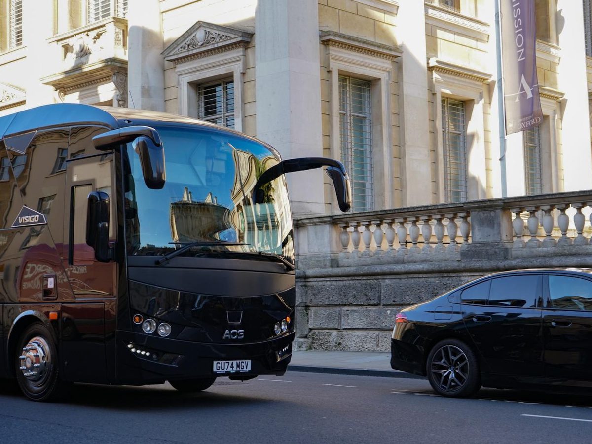 Minibus Mini Coach Hire in Coventey